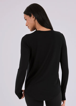LC Relaxed Long Sleeve Women’s Aloe Relaxed Long Sleeve Top Black