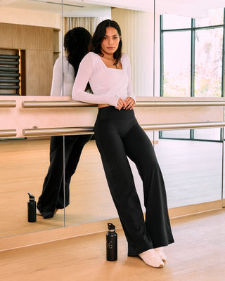 LC Straight Leg Pants Women's Straight Leg Pants (Regular) Black
